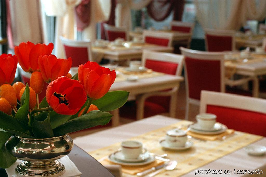 Hotel Relais Dell'Orologio Pisa Restoran fotoğraf
